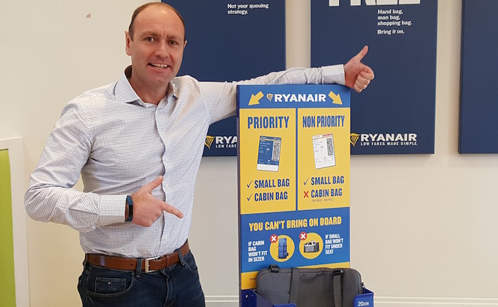Ryanair börjar ta betalt för handbagage - Travel
