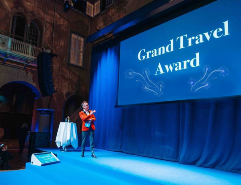 Grand Travel Award