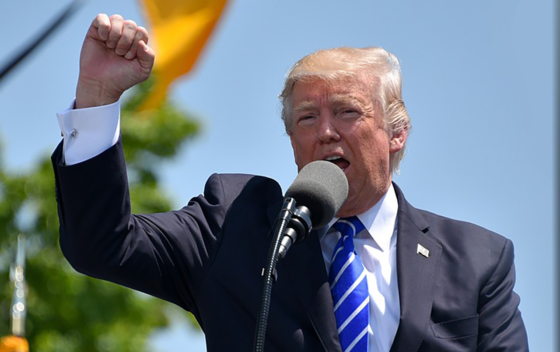 Trump avskaffar förbud mot överljudsflygning över land