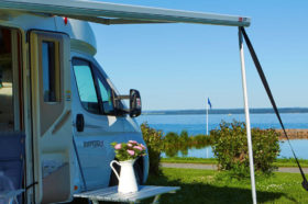 Rekordintresse för camping på hemmaplan efter attackerna i Mellanöstern