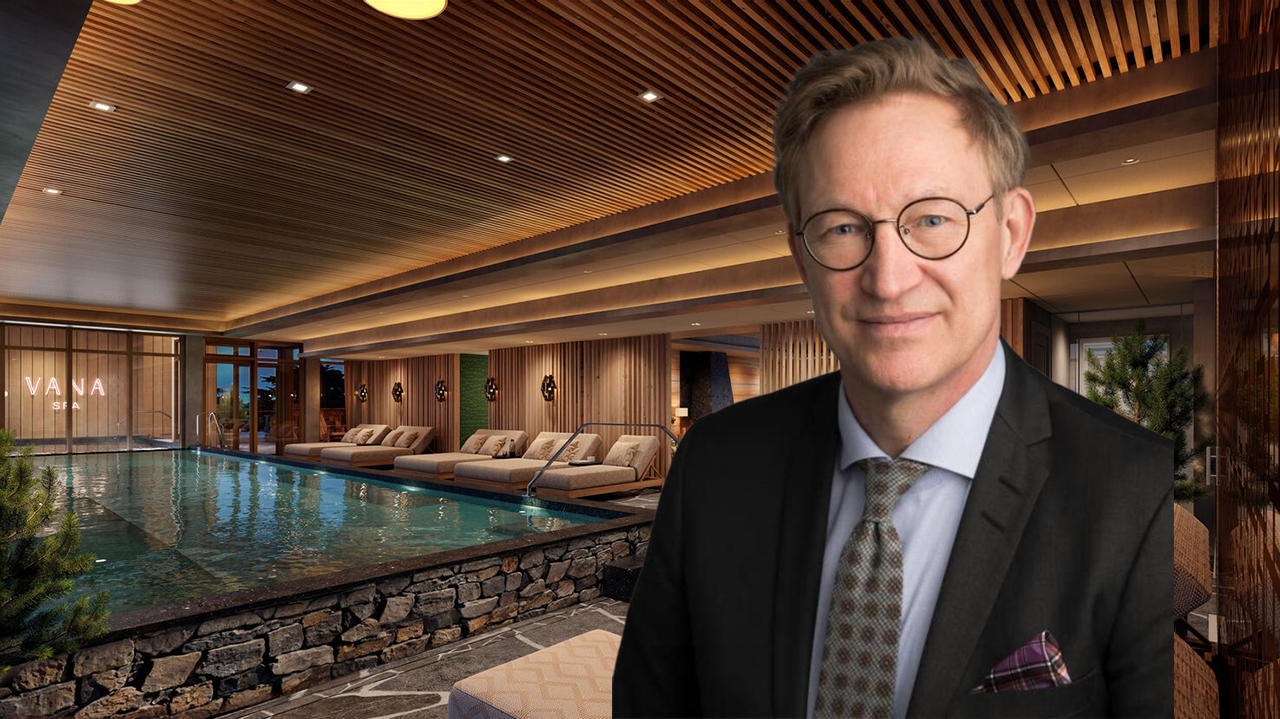 "Vår förhoppning är att det blir en ny köpare till fabriken och då kommer vi överträffa 2024, det är min optimistiska framtidsspaning", säger David Åberg, hotelldirektör för The Wood.
