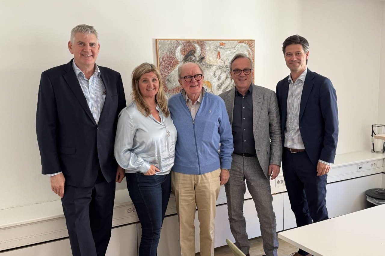 Morten Krûger styrelseordförande Aller Leisure Group, Kerstin Svanwall vd WE Travel Group, Thord Wilkne, Anders Eslander och Simon Pauk Hansen vd Aller Leisure Group.