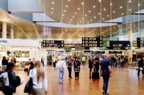 IATA varnar: EU-parlamentets plan kan ge dyrare biljetter och färre val för resenärer