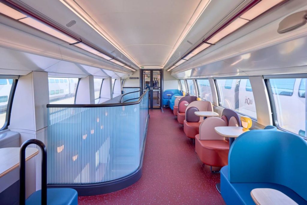 lounger på ett sncf tåg
