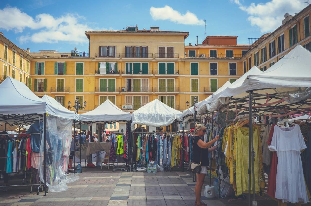 Polisinsats mot piratkopior i Playa de Palma