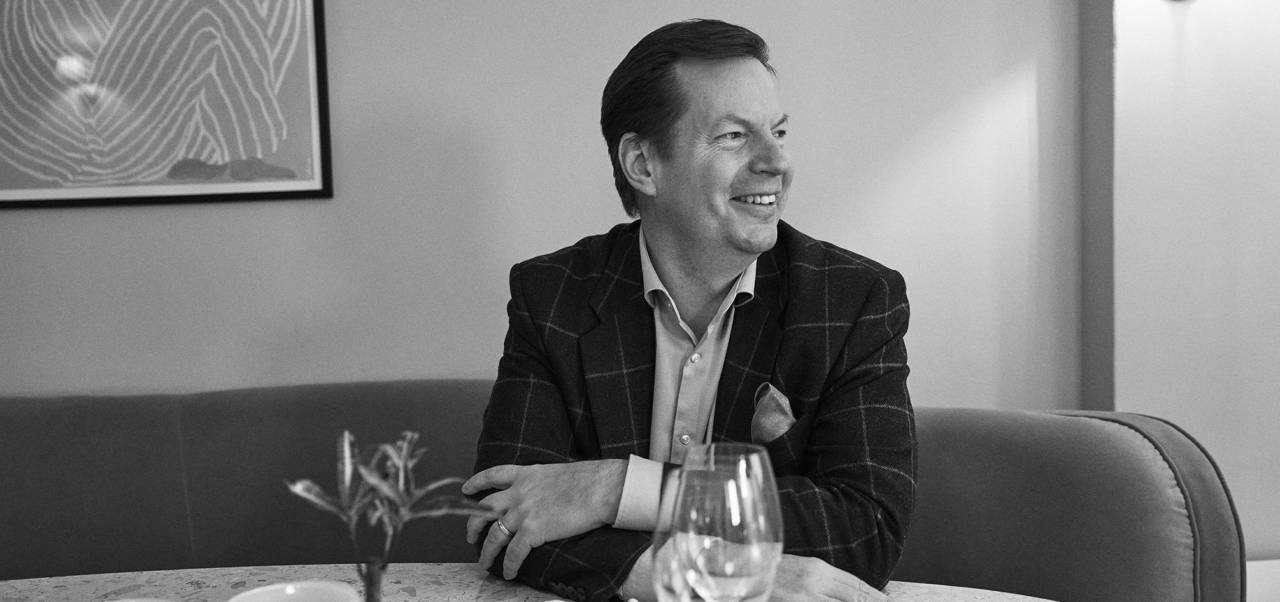 "Sedan vi presenterade det nya bolaget har vi fått en rad propåer. Vi är i gång och tittar på ett antal affärer och hoppas kunna presentera några före årsskiftet, säger Peter Tängström, vd för Midstar.