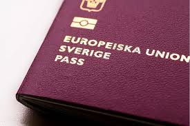 Svensk polis: Resenärer kan behöva byta pass efter italienskt dataintrång