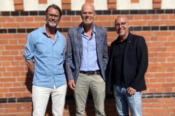 Roland Gustavsson, CEO Byrå 52; Per Ankaer, vd MCI Scandinavia; och Max Demalva, COO Byrå 52.