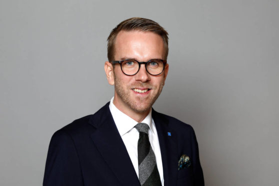 Andreas Carlsson, infrastrukturminister. Foto: Pressbild