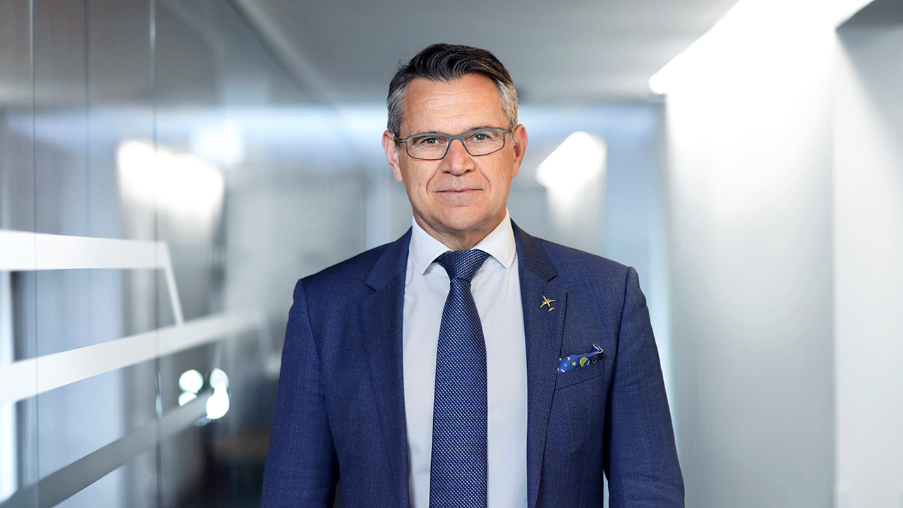 "Vi måste inse att det handlar om attacker på ett land och dess politik. Då är det inte rimligt att kostnaderna ska bäras av flygbolagen och konsumenterna," säger branschchef på Transportföretagen Flyg.