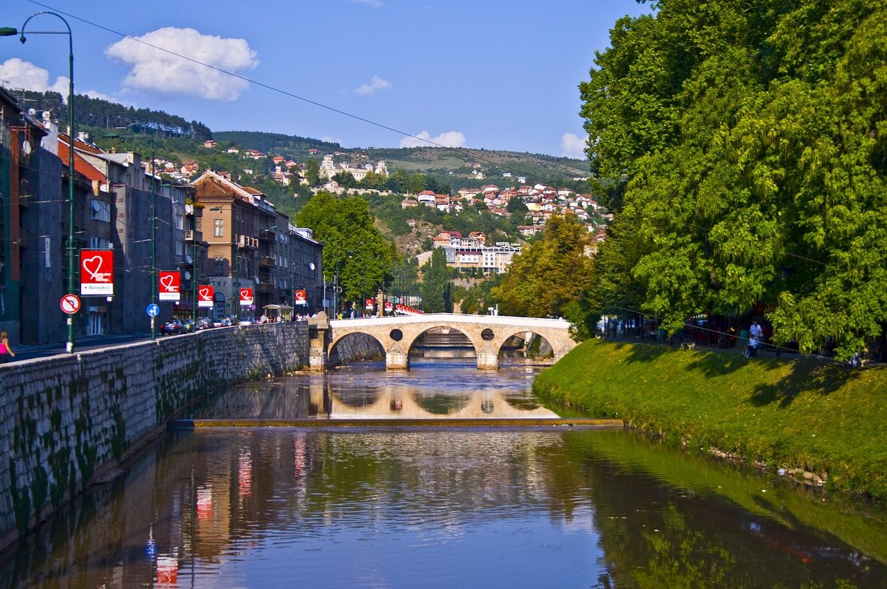 Sarajevo är huvudstad i Bosnien och Hercegovina. Foto: Unsplash