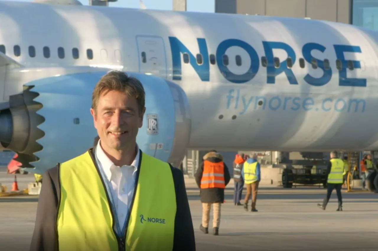 "Att vi genomför en emission till marknadspris är ett tydligt tecken på Norse Atlantics framsteg som ett ledande lågprisbolag för långdistansflyg", säger koncernchef Bjørn Tore Larsen.