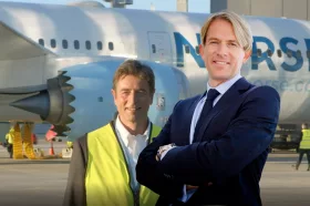 Bjørn Tore Larsen ersätts av Eivind Roald (till höger).