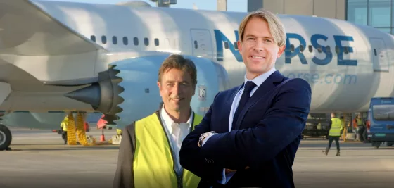 Bjørn Tore Larsen ersätts av Eivind Roald (till höger).