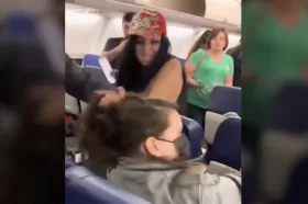 Skärmdump från reklamfilmen ”The Golden Age of Travel Starts With You”.