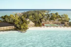 Bvlgari hittar ett nytt hem på Raa Atoll i form av 54 villor, inklusive en på en egen ö, samt spa och flera restauranger. Foto: Bvlgari