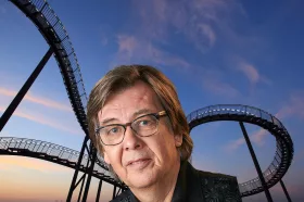 "Under augusti och september var tappet mot föregående år bara 5–7 procent och vi trodde att det var ett trendbrott. Men i oktober och november föll bokningarna med 23–24 procent igen," säger Tommy Swanson.