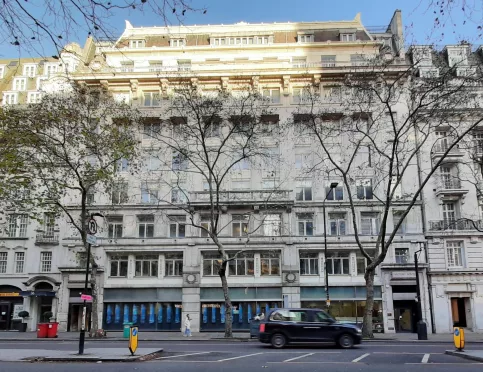 Victory House ”ramar in” Londons Covent Garden tillsammans med St Martins Lane hub by Premier Inn i väster – och erbjuder gästerna direkt närhet till Londons centrum för shopping, kultur och underhållning Foto: Whitbread plc