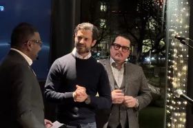 Prins Carl Philip och Oscar Kylberg som har designat Stratum Suites by Bernadotte & Kylberg på Clarion Hotel Sign. Foto: Nils Norberg