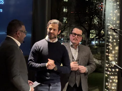 Prins Carl Philip och Oscar Kylberg som har designat Stratum Suites by Bernadotte & Kylberg på Clarion Hotel Sign. Foto: Nils Norberg