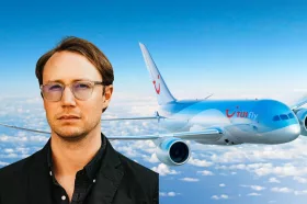 "Hur det påverkar kollegor rent praktiskt kan vi inte svara på då vi är mitt uppe i transformationen och påverkan är väldigt individuell," säger Adam Györki, kommunikationschef för TUI Norden.