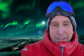 "Flyget är viktigt för oss, men har en helt annan typ av resenärer", säger Peter Salomonsson, vd för Kiruna Lappland.